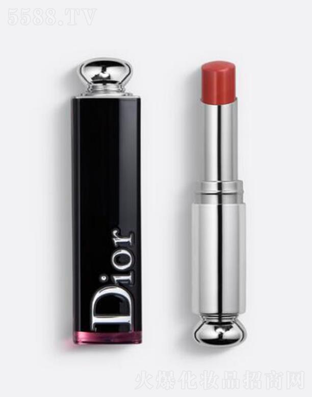 ̄(w)Ϻ޹˾ϊWȻԴ748 c̑B(ti)m