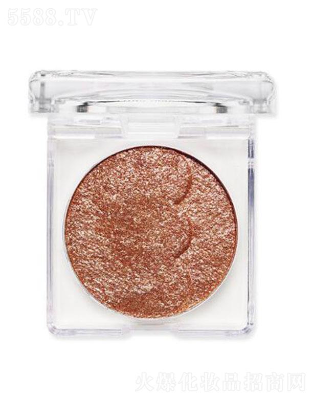 伊蒂之屋甜蜜之戀瓷釉眼影 BE102撿拾星辰