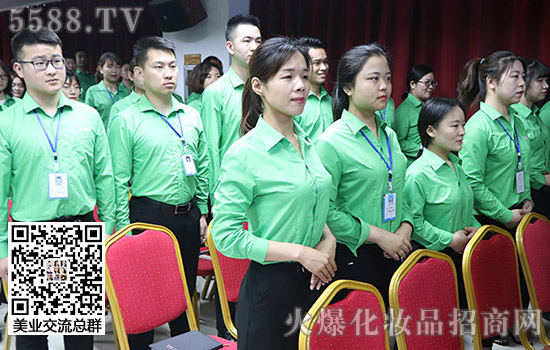 職場商務禮儀對我們的重要性 職場商務禮儀對我們的重要性