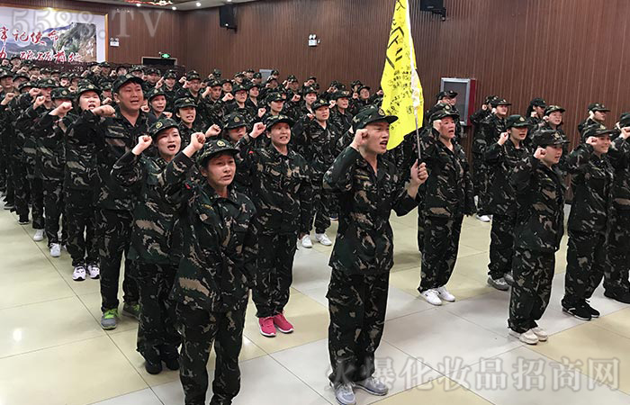 弘揚(yáng)紅旗渠的精神——自力更生,艱苦奮斗 弘揚(yáng)紅旗渠的精神——自力更生,艱苦奮斗