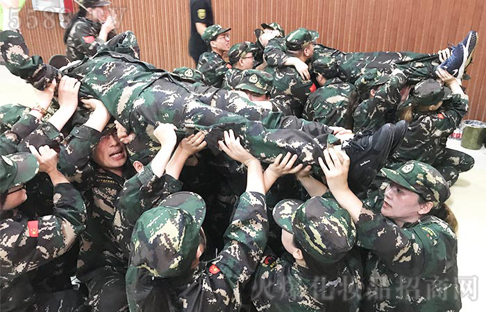 平凡創(chuàng)造奇跡,團(tuán)結(jié)鑄就輝煌 平凡創(chuàng)造奇跡,團(tuán)結(jié)鑄就輝煌