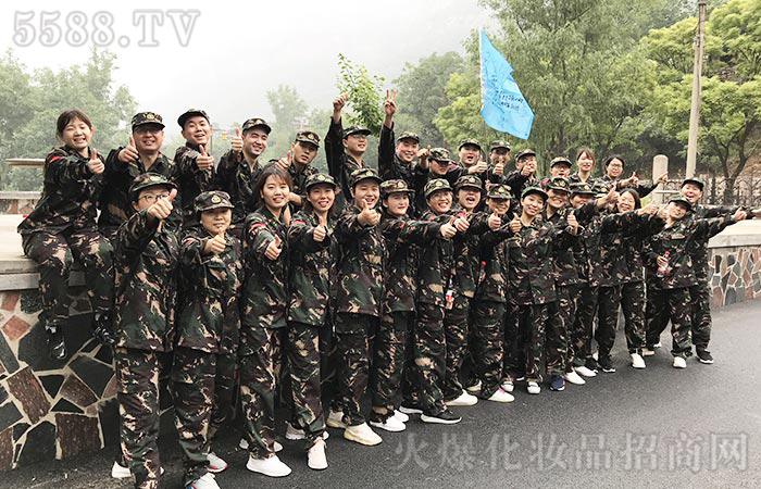 愿你歷盡千帆，歸來仍是少年