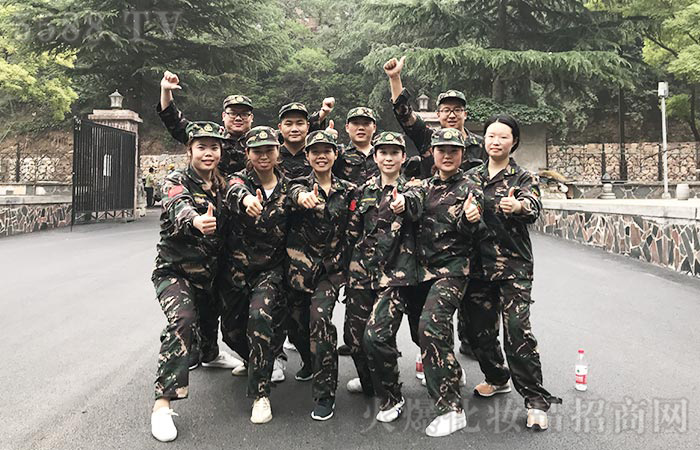 團(tuán)結(jié)就是力量 團(tuán)結(jié)就是力量