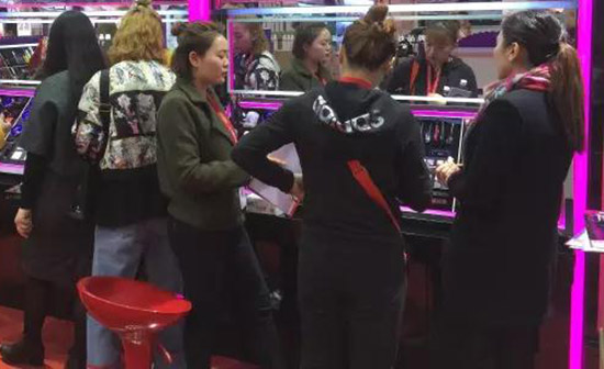 魔妮珂彩妝再次參展第46屆廣州美博會(huì) 魔妮珂彩妝再次參展第46屆廣州美博會(huì)