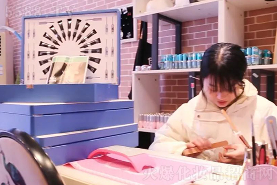 尚你美覓韻黃山經營模式之伊人閣 尚你美覓韻黃山經營模式之伊人閣