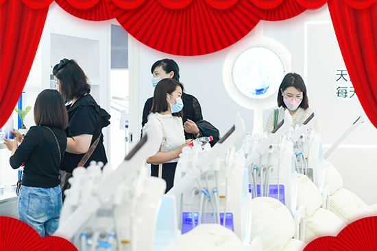 施瑞萊洗臉吧祝您兔年好運擋不住,兔年財源滾滾來! 施瑞萊洗臉吧祝您兔年好運擋不住,兔年財源滾滾來!