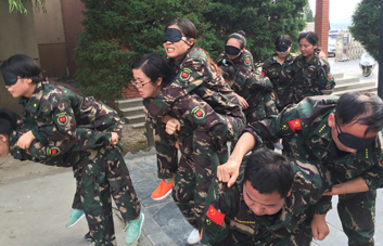 朋友一生一起走，那些日子不再有