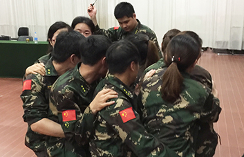 別怕千萬人阻擋，更不要自己投降。