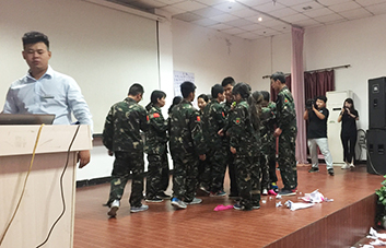 若有一天懈怠，便要落后，要失敗。市場就是這樣嚴峻！