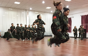 挑戰(zhàn)冠軍隊：體力與意志力的較量，速度與時間的對決！