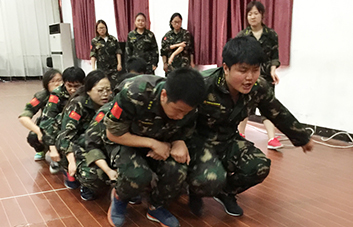 挑戰(zhàn)冠軍隊，與時間賽跑，與榮譽共舞！