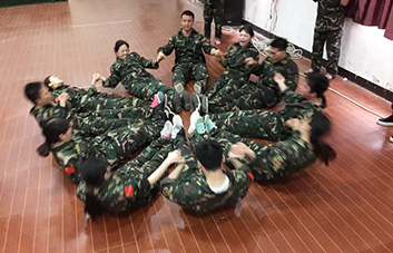 無隊友不成功，配合默契極限挑戰(zhàn)進行時！