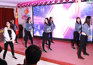 �����赸��һ�������M������ഺ���]���L(f��ng)����