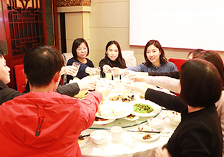 ��ʢ������ҚgЦ�Z���䘷������